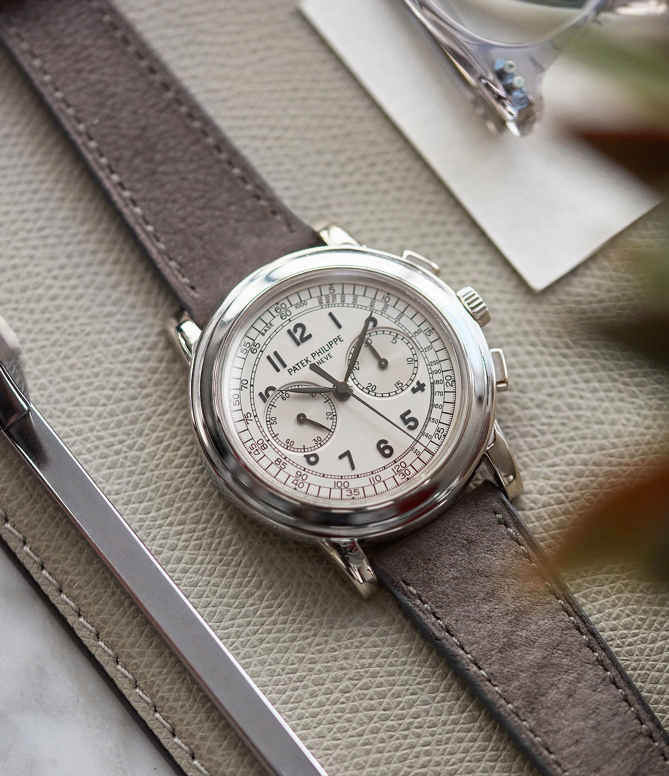 5070G-001 | Chronograph | White Gold