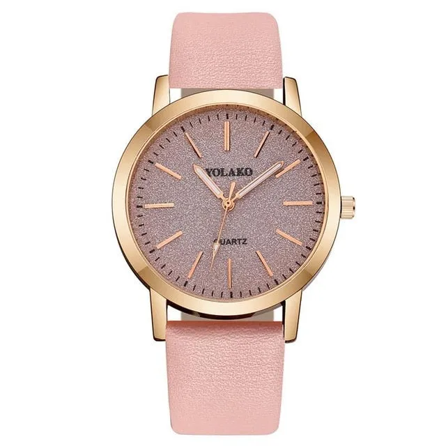 Elegant leather Strap watch