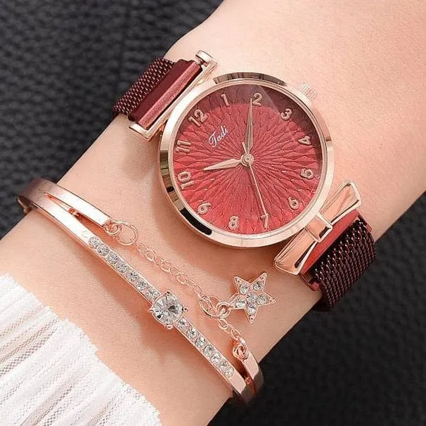 Women's Luxury Magnetic Quartz Bracelet Watch